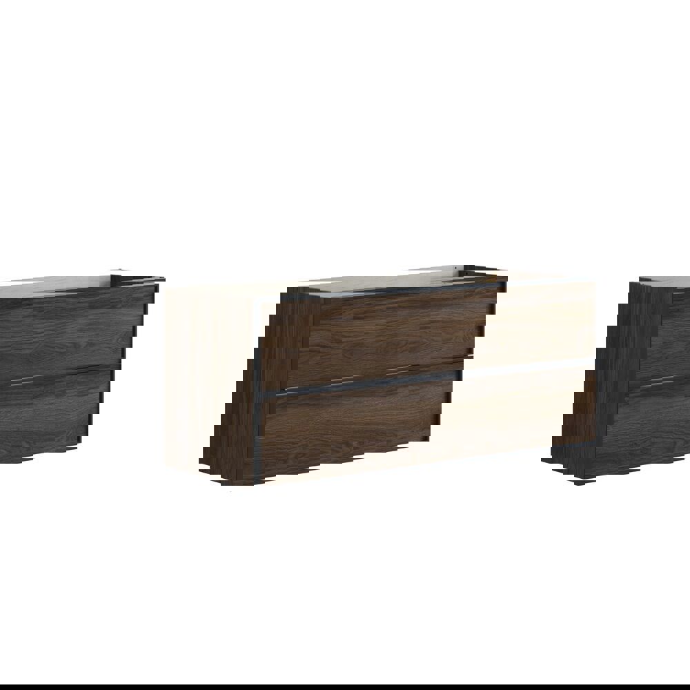 Inspirasjon til stort bad med møbler i brun eik med svarte rammer, dobbelvask og svart hylle, speil med avrundede hjørner, svart hjørnedusj med foldedører, hvite fliser og beige vegger for et moderne uttrykk