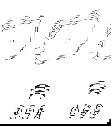 Stor baderomsinspirasjon i nordisk stil med baderomsmøbler i lys blå farge og trebenkeplate med elegant bordstående servant, fiskebensgulv i tre som skaper en lys og klassisk stil