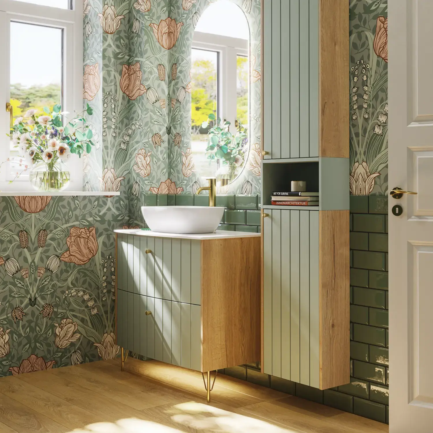 Baderomsinspirasjon med baderomsm&#xF8;bler i gr&#xF8;nn spesialfarge med sider i naturlig eik, elegante riller, stilfull benkeplate med romantisk oval bordst&#xE5;ende servant, vakkert ovalt speil, gir sammen med blomstrete tapet et yndefullt, vintage retro uttrykk.