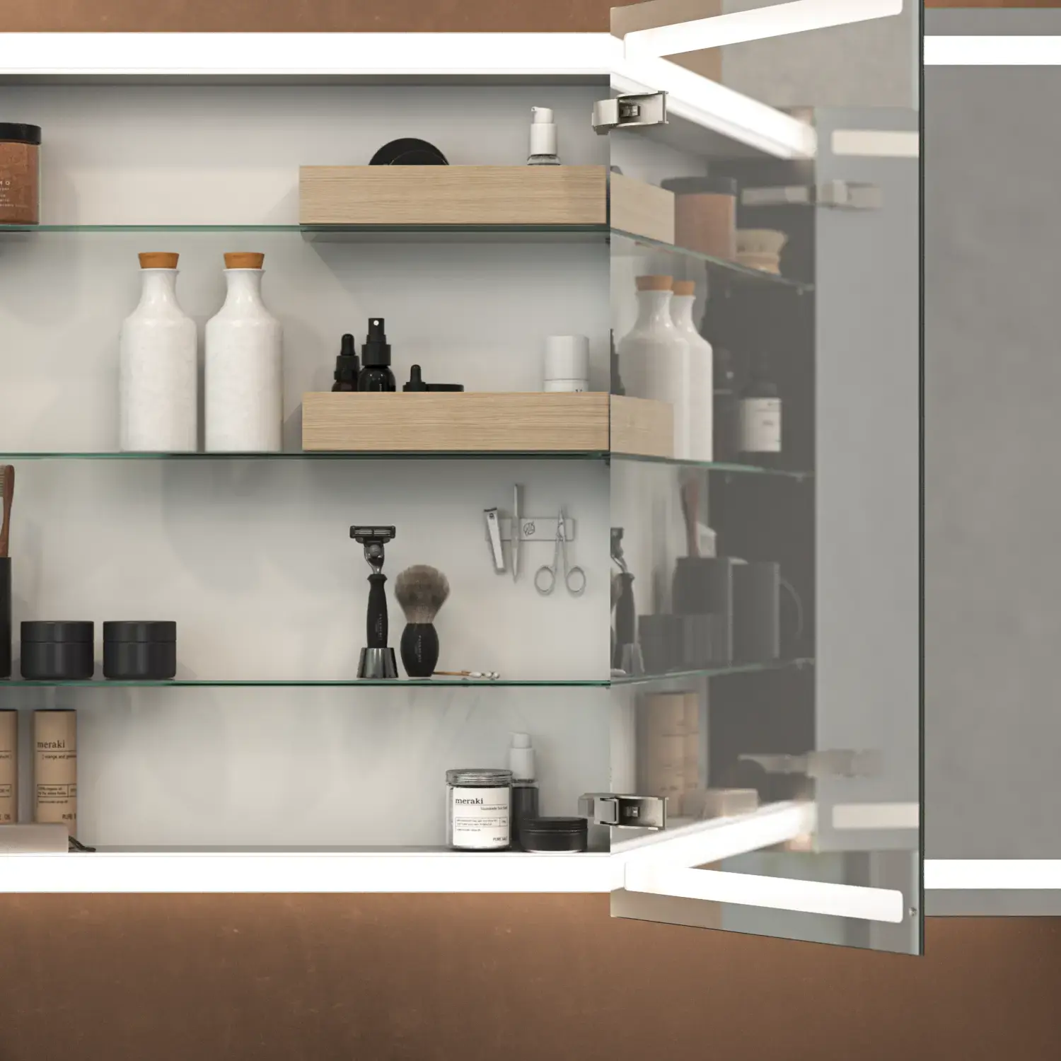 Stort, elegant baderom med mørke farger, stilfullt speilskap med integrert belysning, og luksuriøs steinbenkeplate.