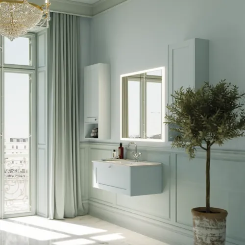 Stort baderomsinspirasjon med baderomsmøbler med rammefront, elegant vask samt innebygd speilskap med lysramme, romantisk lysekrone og hvitt marmorgulv gir et luksuriøst, raffinert og klassisk uttrykk.
